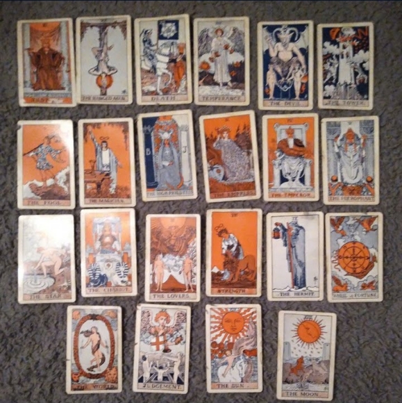 Antique c.1919 ORIGINAL de Laurence's RARE ORANGE deck Tarot Cards - Picture 4 of 12
